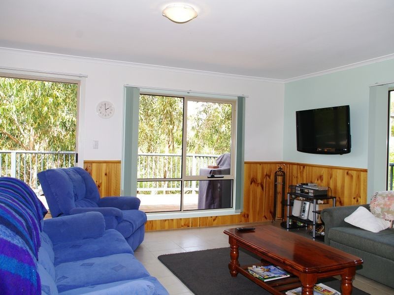 28 Bradley Drive, Coles Bay TAS 7215