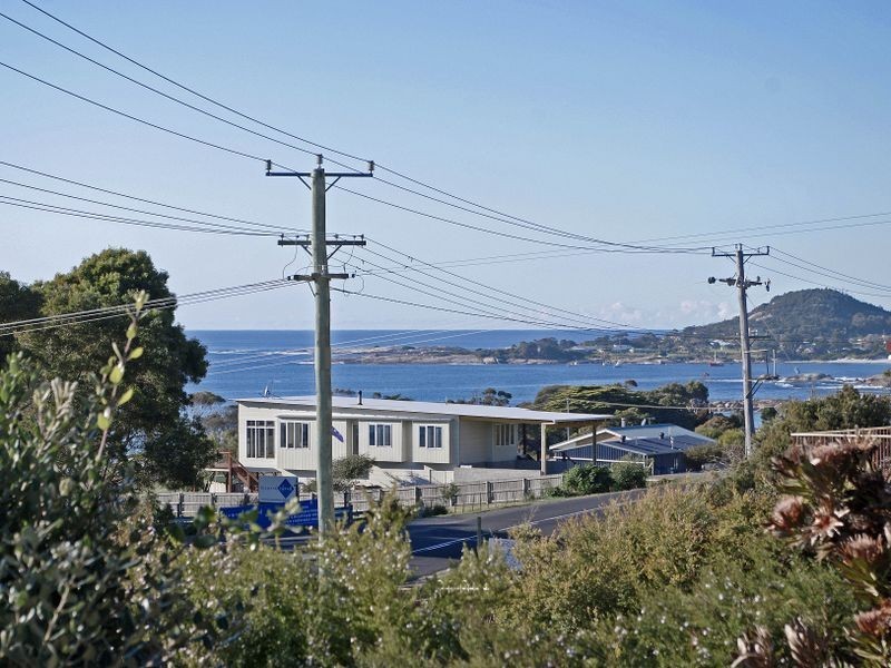 180 Tasman Highway, Bicheno TAS 7215