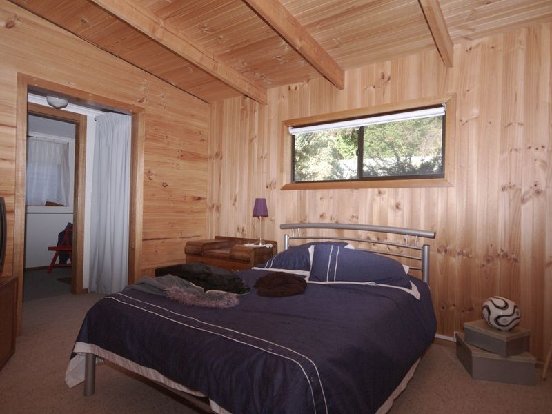 180 Tasman Highway, Bicheno TAS 7215