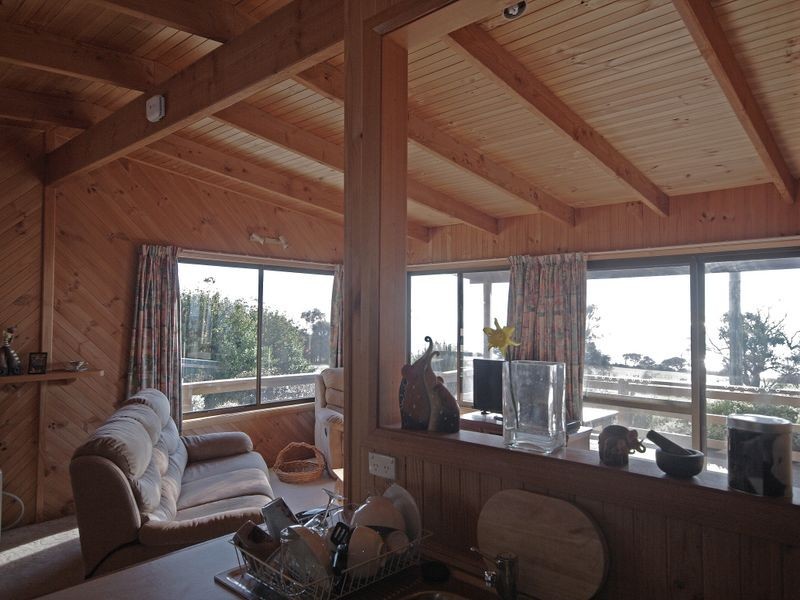 180 Tasman Highway, Bicheno TAS 7215