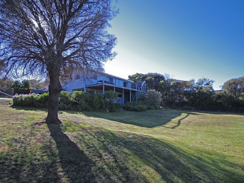 112 Swanwick Drive, Coles Bay TAS 7215