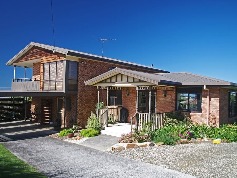 12 Barrett Avenue, Bicheno TAS 7215