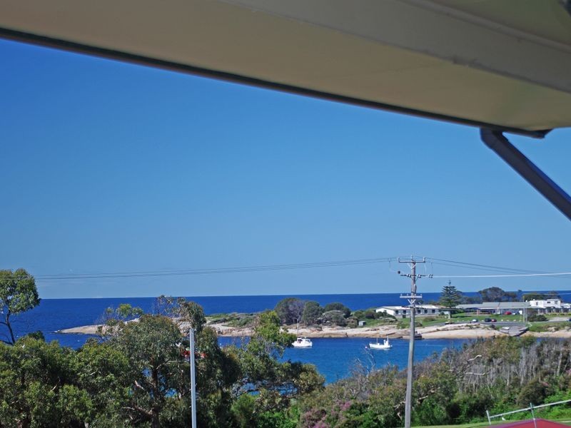 12 Barrett Avenue, Bicheno TAS 7215