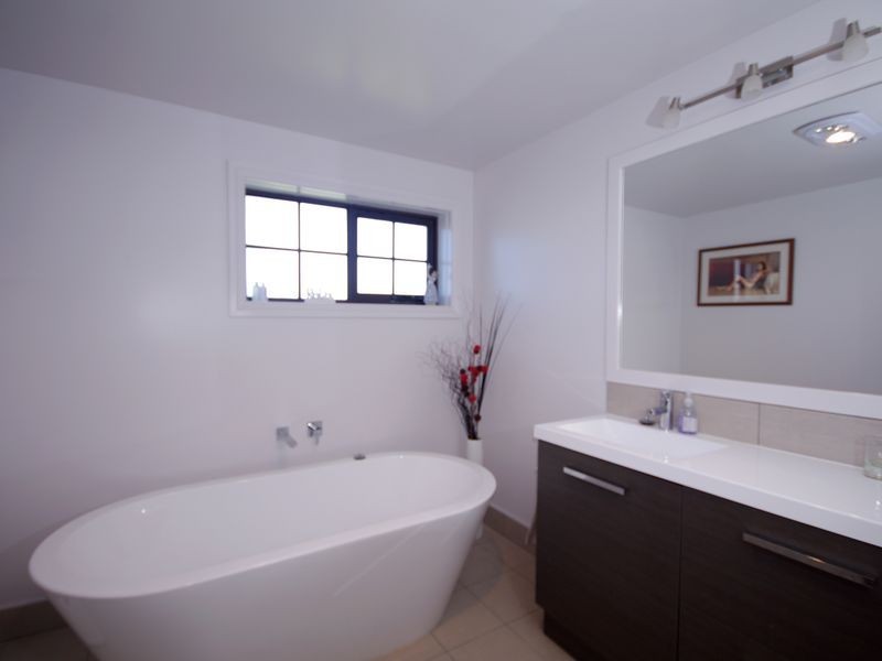 12 Barrett Avenue, Bicheno TAS 7215