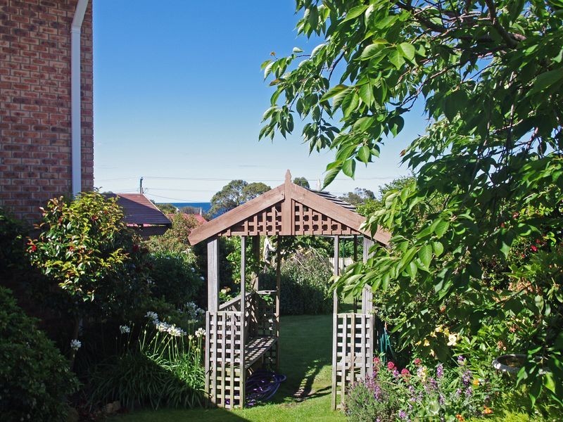 12 Barrett Avenue, Bicheno TAS 7215
