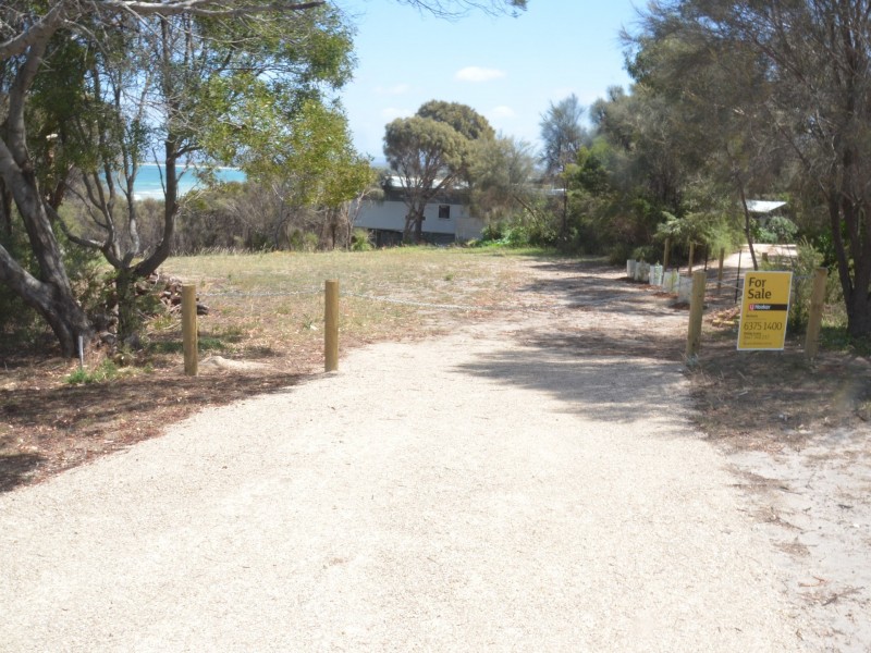 45 Oyster Bay Court, Coles Bay TAS 7215