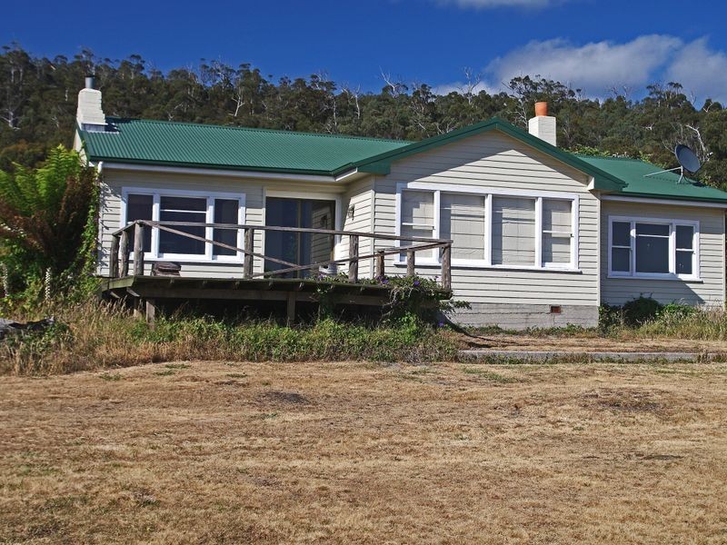8-10 Lovett Street, Bicheno TAS 7215