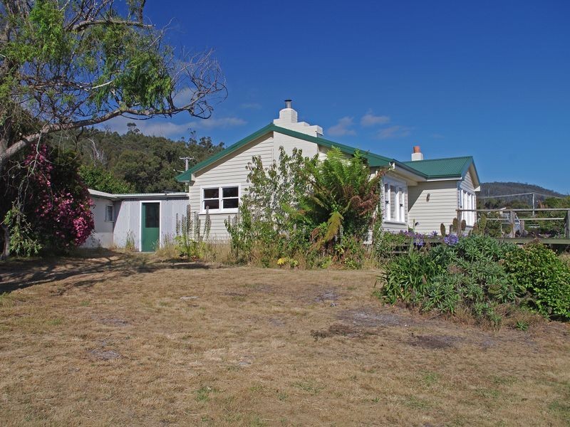 8-10 Lovett Street, Bicheno TAS 7215