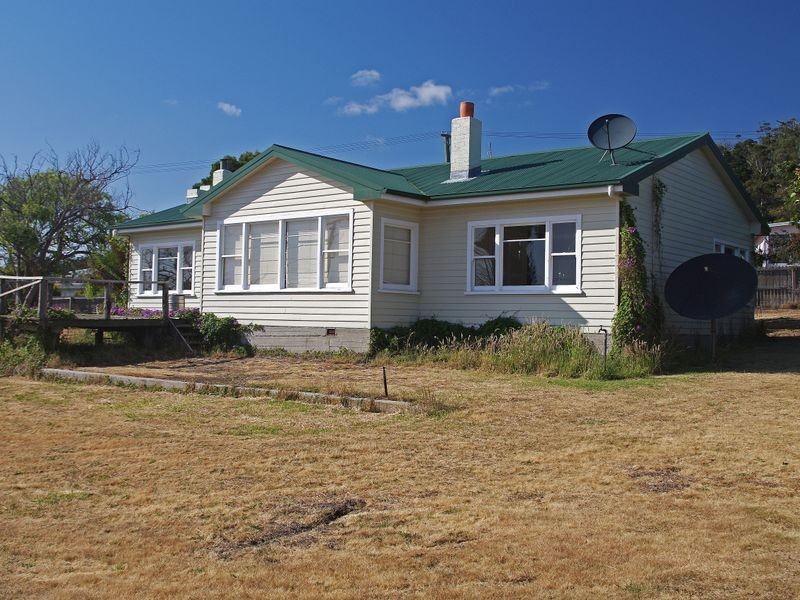 8-10 Lovett Street, Bicheno TAS 7215