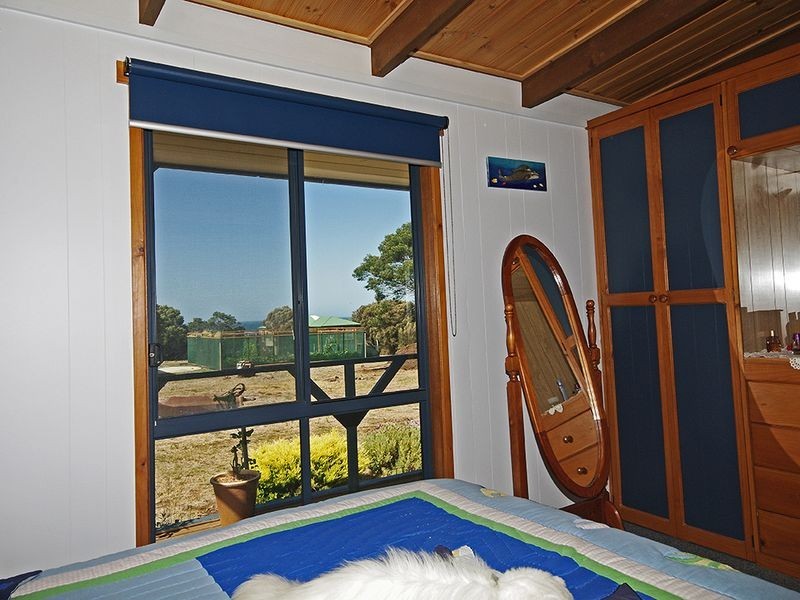 20 Oyster Bay Court, Coles Bay TAS 7215