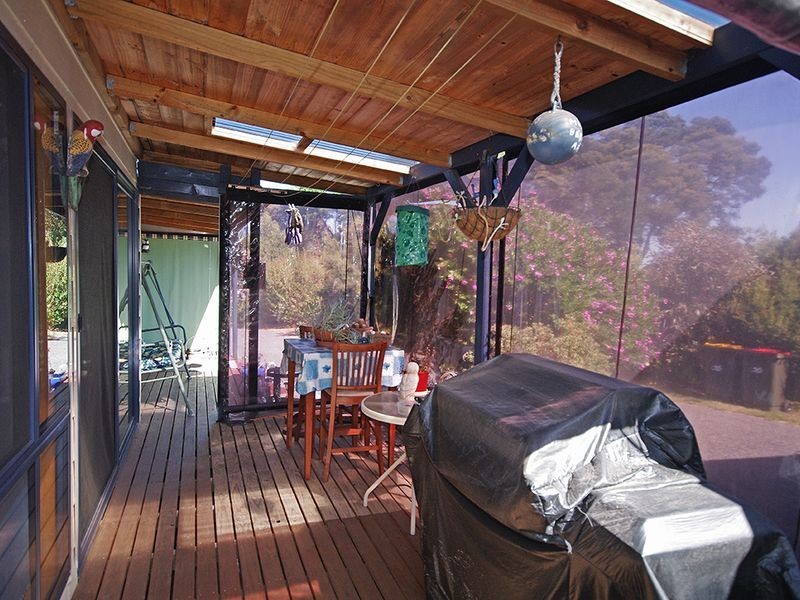 20 Oyster Bay Court, Coles Bay TAS 7215