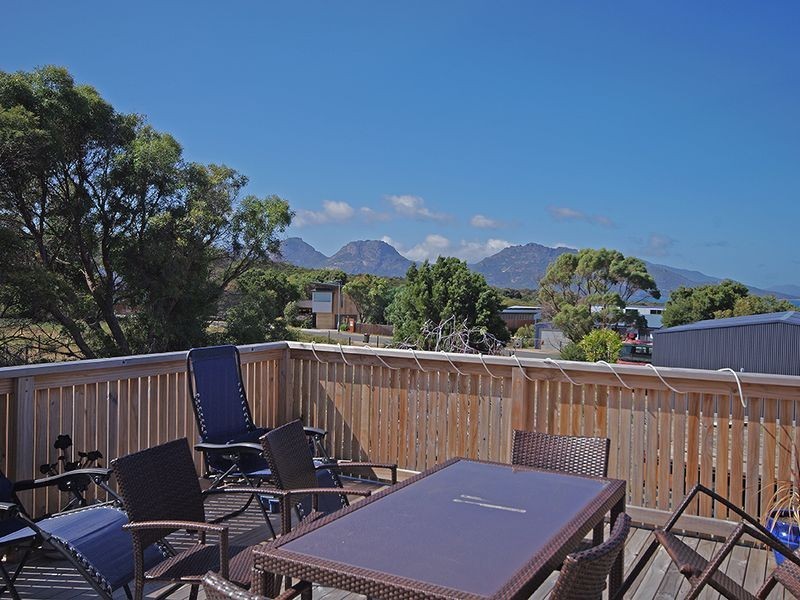 20 Oyster Bay Court, Coles Bay TAS 7215