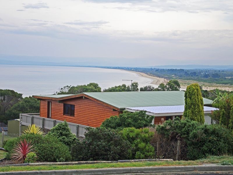 118 Swanwick Drive, Coles Bay TAS 7215