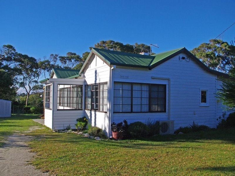 8 Murray Street, Bicheno TAS 7215