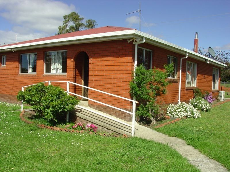 14886 Tasman Highway, Cranbrook TAS 7190