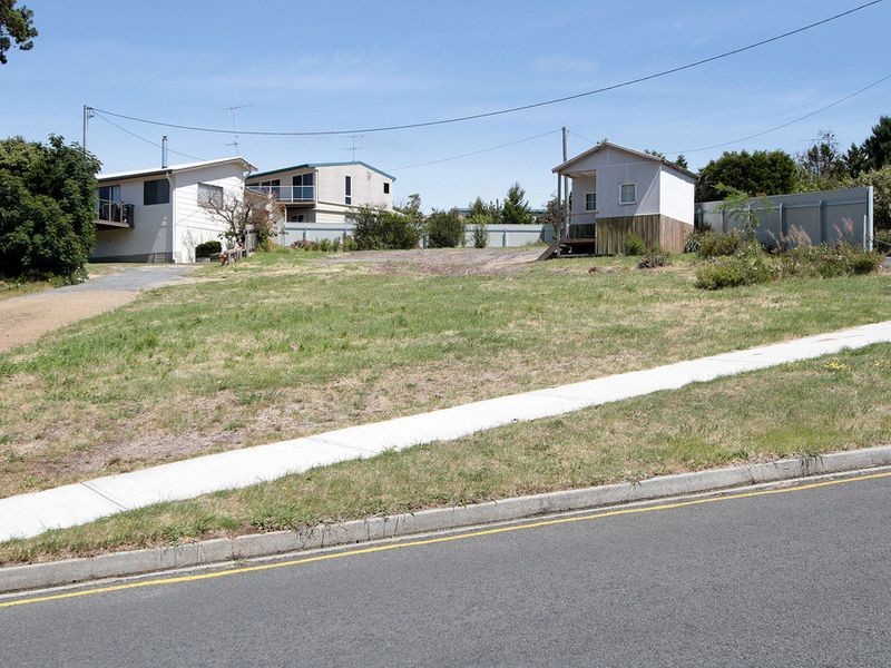 28 Jetty Road, Coles Bay TAS 7215