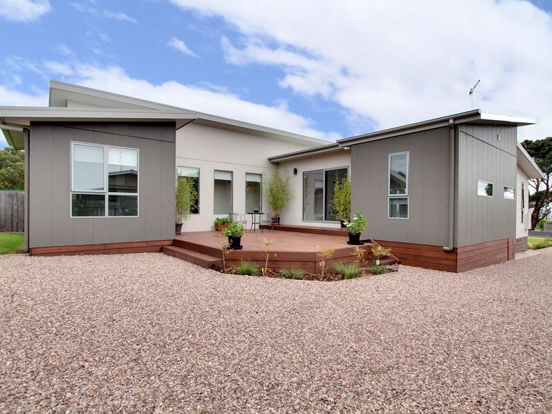 36 Tasman Highway, Bicheno TAS 7215
