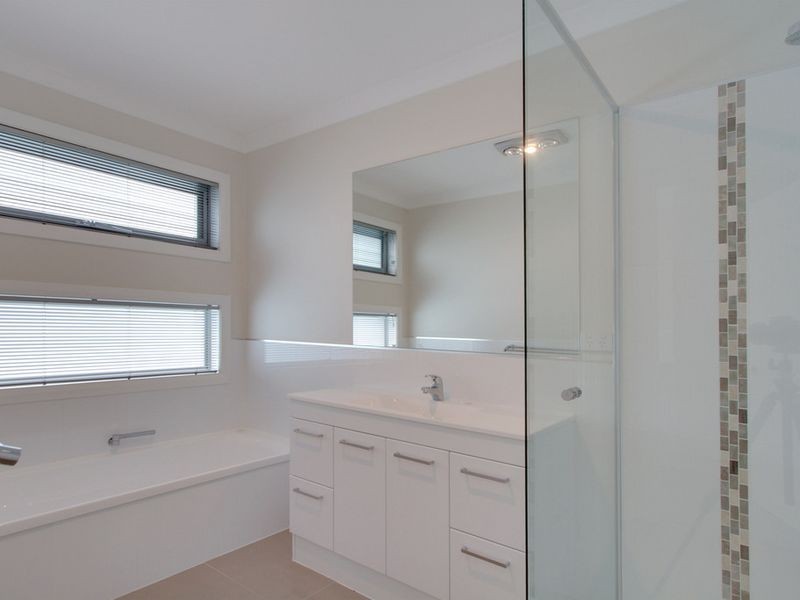 36 Tasman Highway, Bicheno TAS 7215