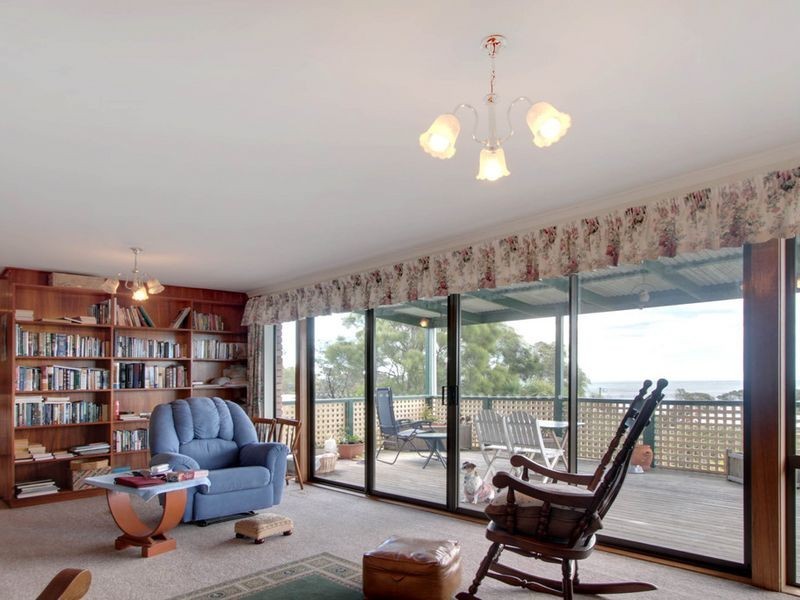 13 Barrett Avenue, Bicheno TAS 7215