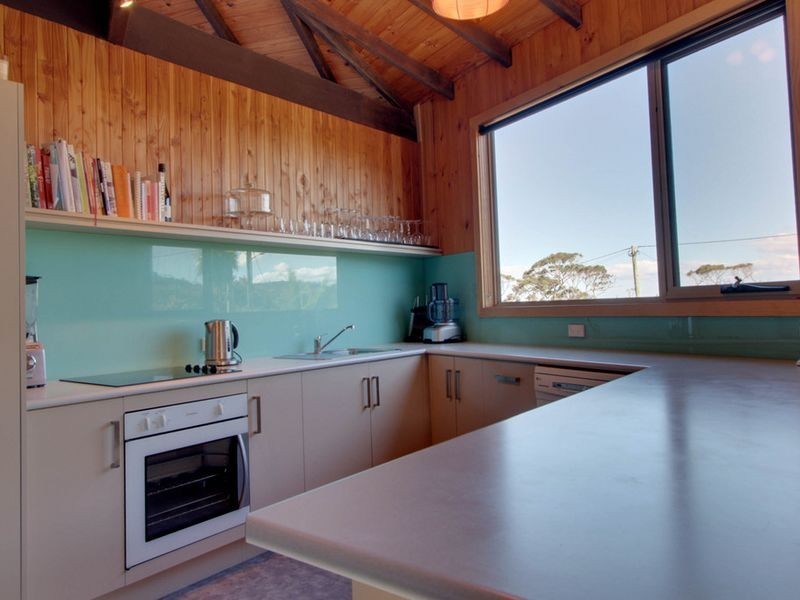 12 Weily Avenue, Bicheno TAS 7215