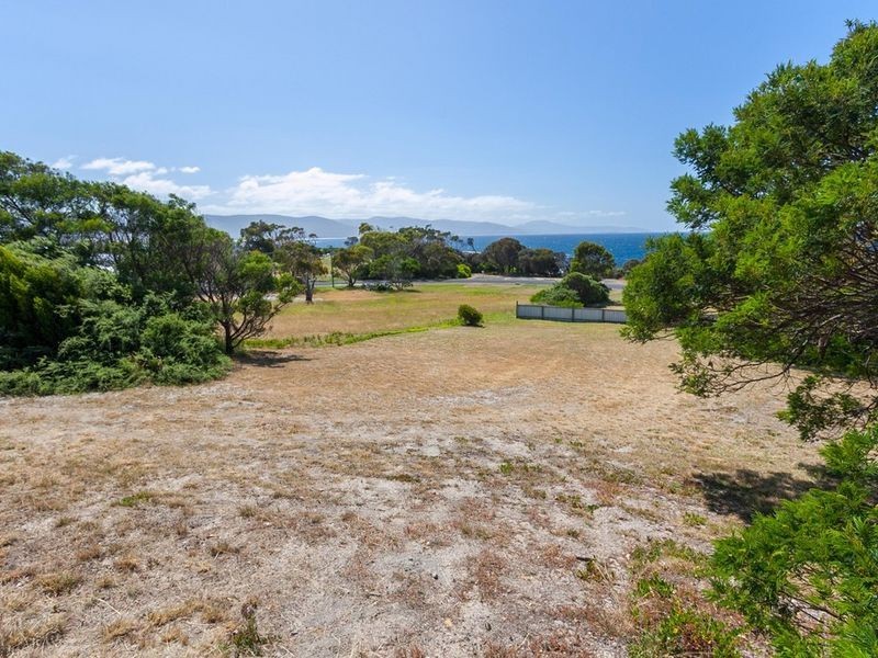 12 James Street, Bicheno TAS 7215