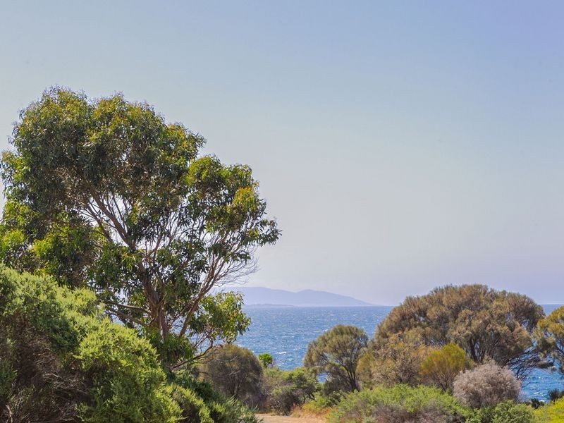 12 James Street, Bicheno TAS 7215