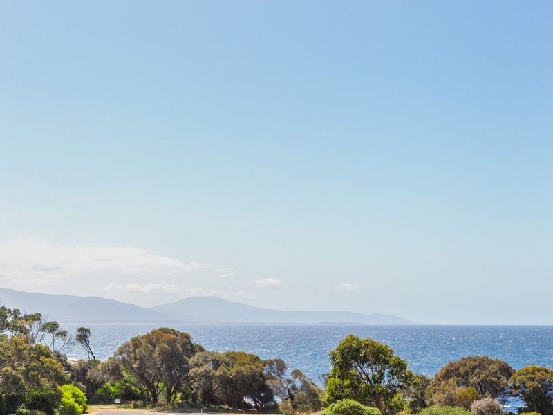 12 James Street, Bicheno TAS 7215