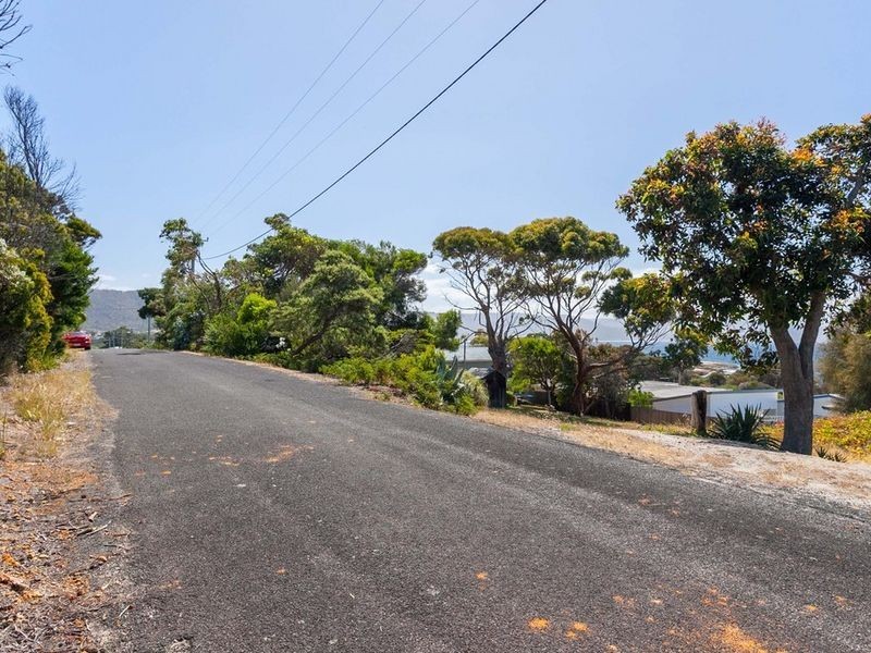 16 James Street, Bicheno TAS 7215