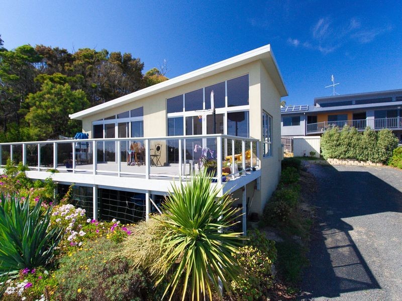 6 Gamble Crescent, Bicheno TAS 7215