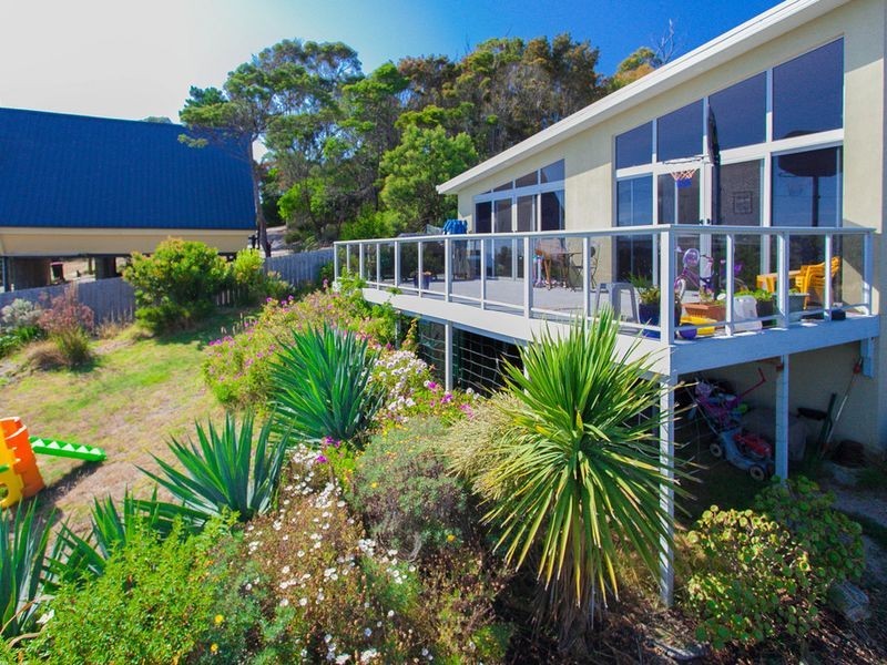 6 Gamble Crescent, Bicheno TAS 7215