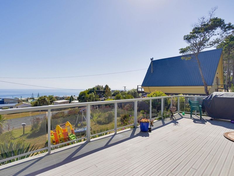 6 Gamble Crescent, Bicheno TAS 7215