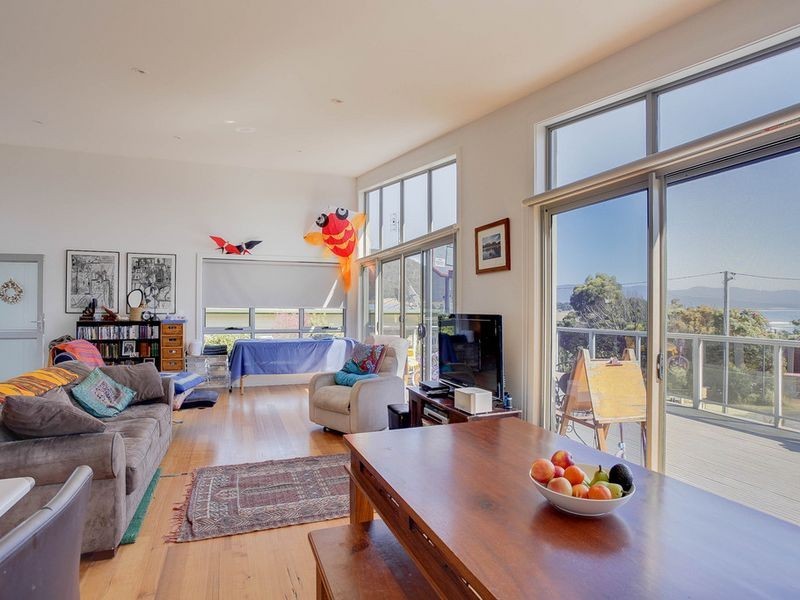6 Gamble Crescent, Bicheno TAS 7215