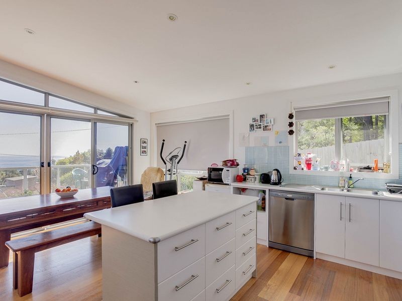 6 Gamble Crescent, Bicheno TAS 7215
