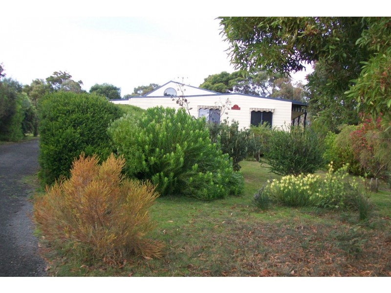 20 Oyster Bay Court, Coles Bay TAS 7215