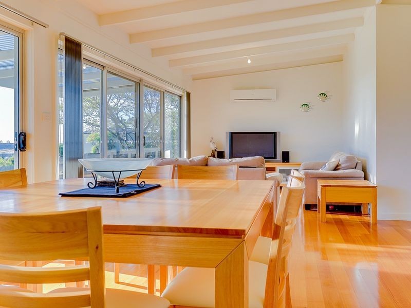 8 Barrett Avenue, Bicheno TAS 7215