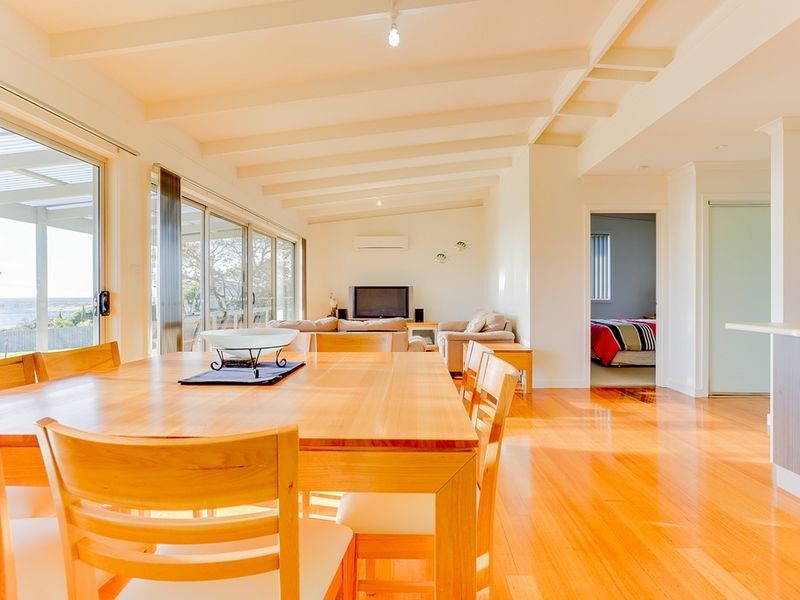 8 Barrett Avenue, Bicheno TAS 7215