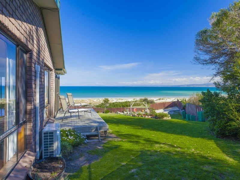 144 Swanwick Drive, Coles Bay TAS 7215