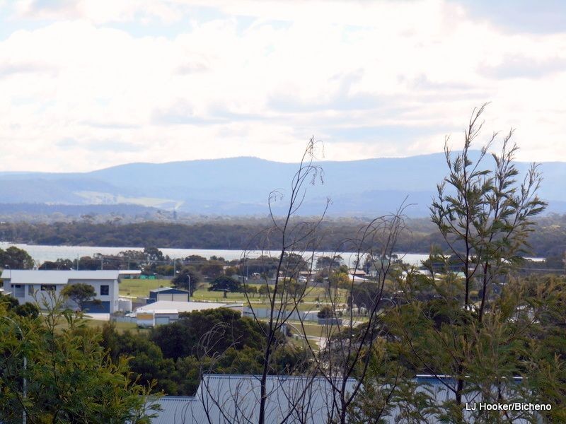 42 Hazards View Drive, Coles Bay TAS 7215