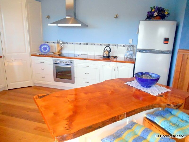 42 Hazards View Drive, Coles Bay TAS 7215