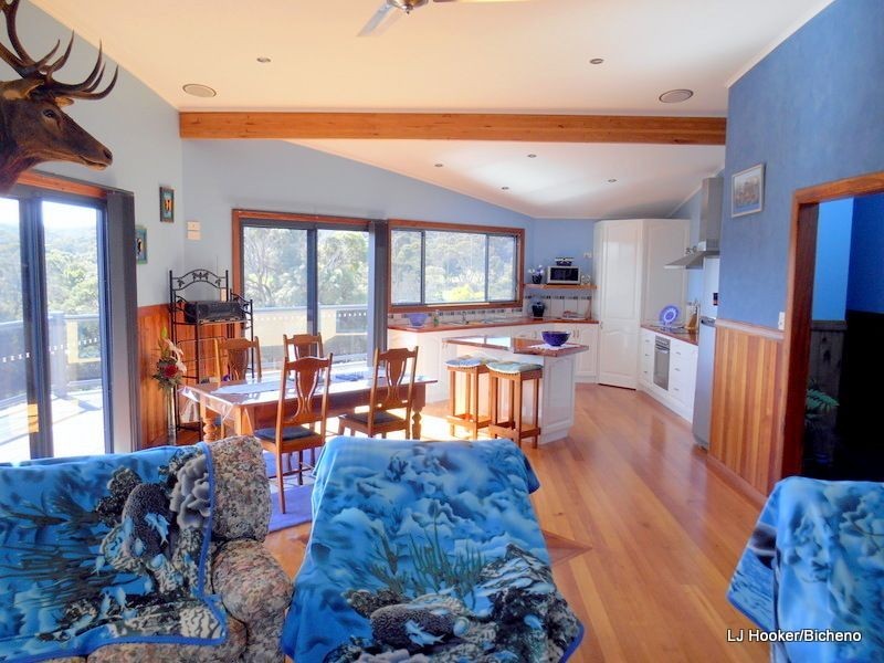 42 Hazards View Drive, Coles Bay TAS 7215