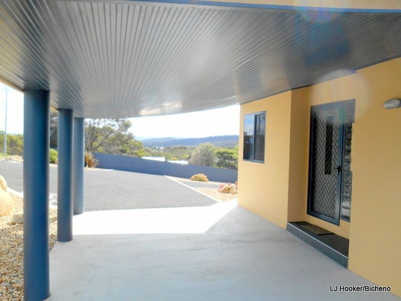 42 Hazards View Drive, Coles Bay TAS 7215