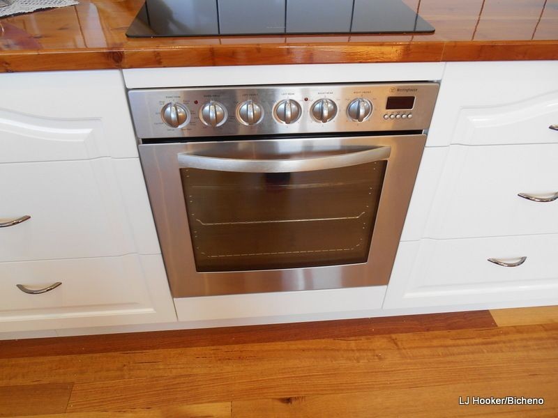 42 Hazards View Drive, Coles Bay TAS 7215