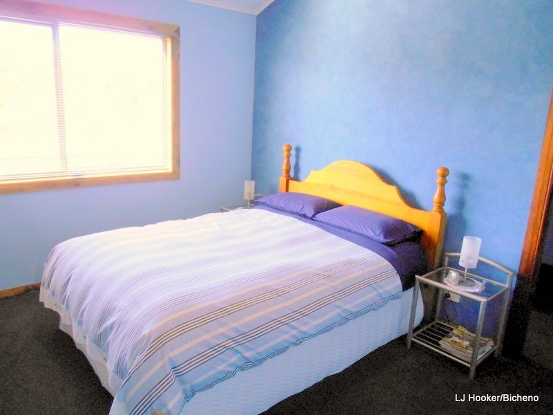 42 Hazards View Drive, Coles Bay TAS 7215