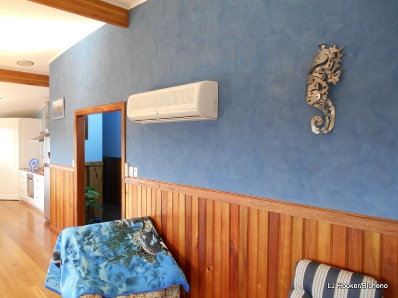 42 Hazards View Drive, Coles Bay TAS 7215