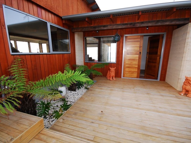 21036 Tasman Highway, Chain Of Lagoons TAS 7215