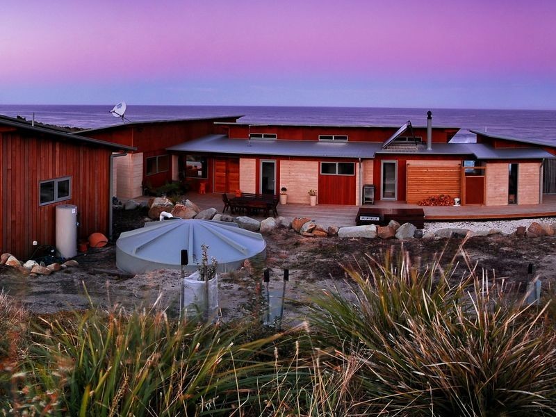 21036 Tasman Highway, Chain Of Lagoons TAS 7215