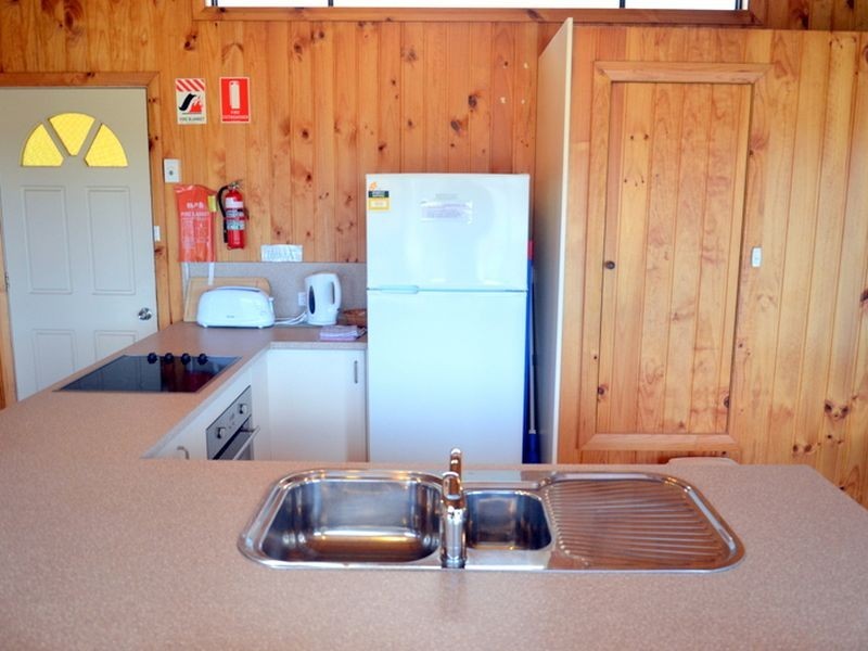 2 Florence Street, Coles Bay TAS 7215