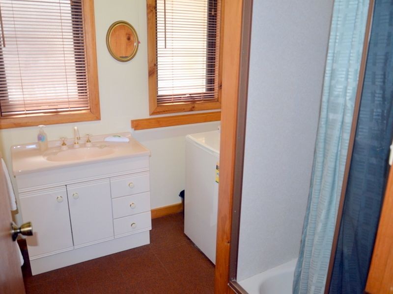 2 Florence Street, Coles Bay TAS 7215