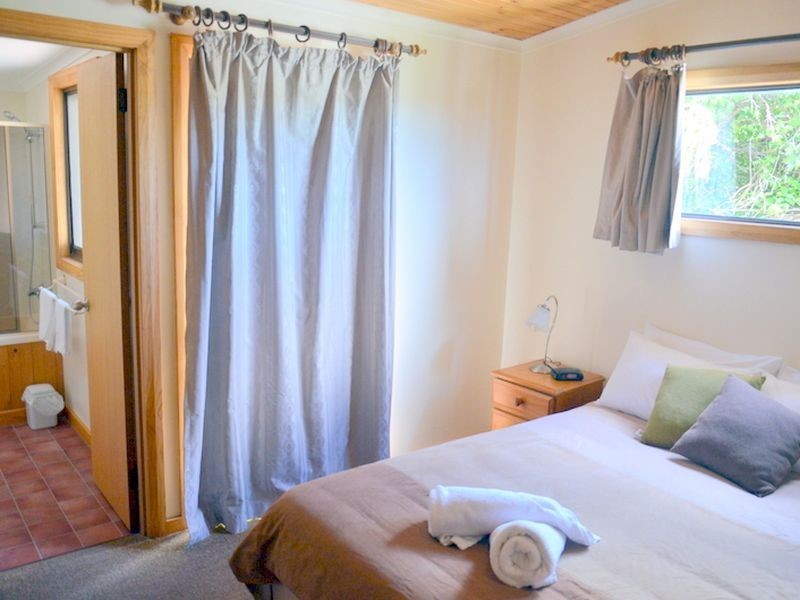 2 Florence Street, Coles Bay TAS 7215