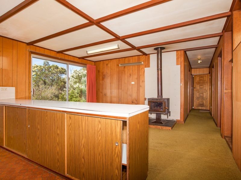 139 Coles Bay Road, Coles Bay TAS 7215